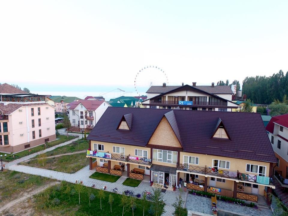 Evropa Hotel Bosteri Exterior foto