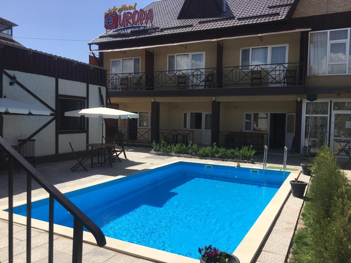 Evropa Hotel Bosteri Exterior foto